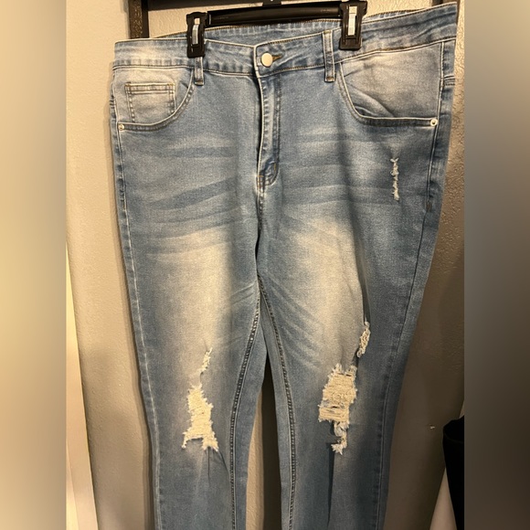 SHEIN Mens Distressed Jeans - Picture 5 of 9